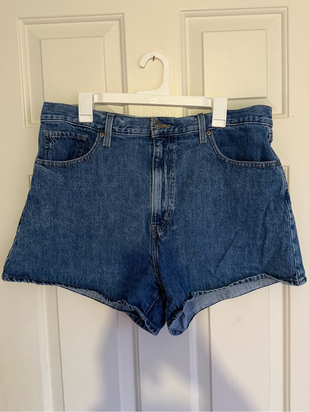 Levi’s high waisted mom shorts